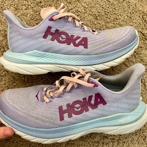 Women’s hoka shoes